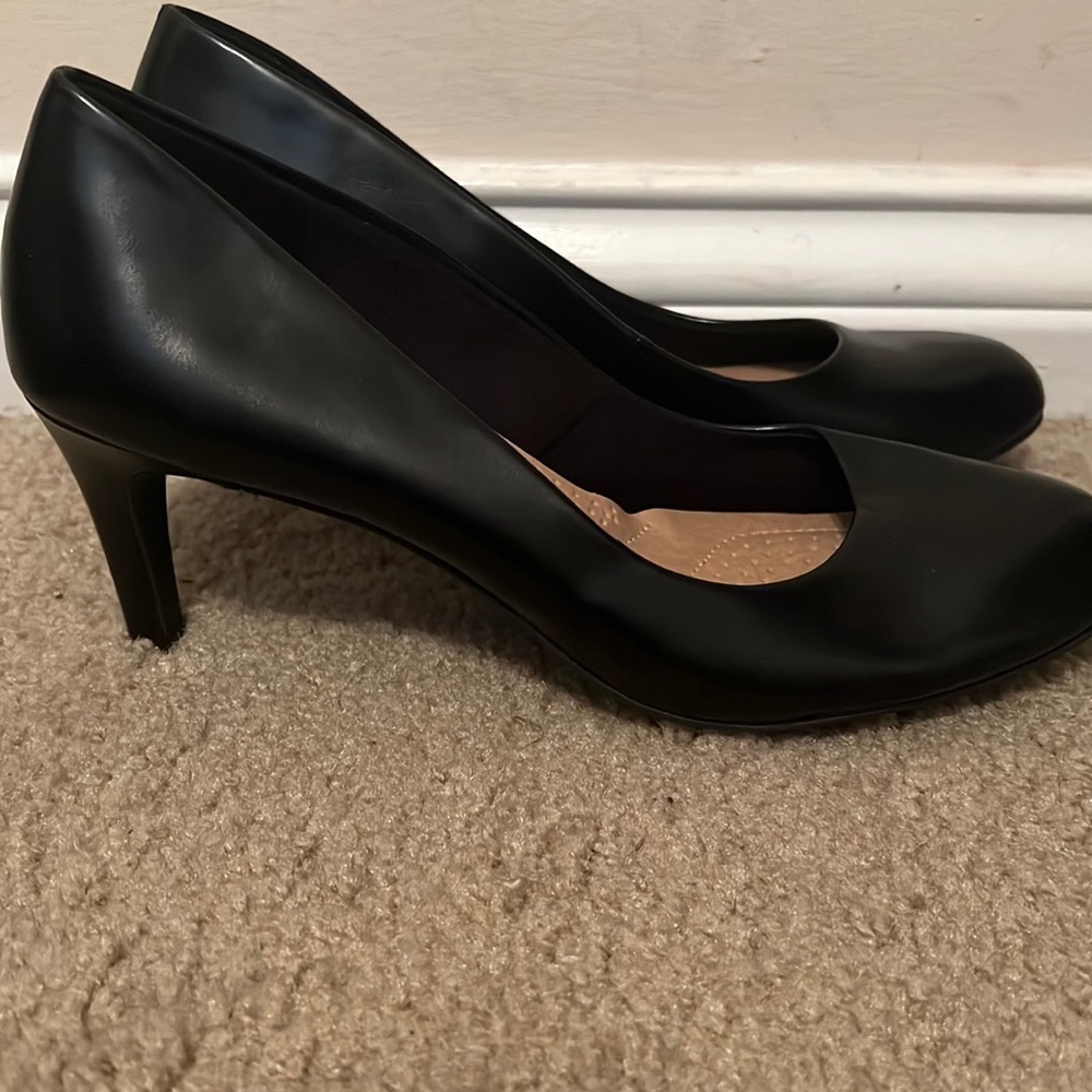 Black heels